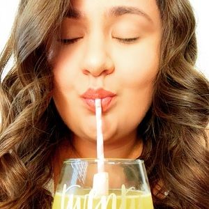 Meet your Posher, Fallon